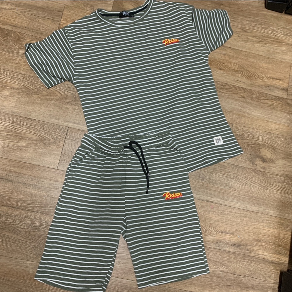 Stripped men tracksuit shirt and shorts set size large